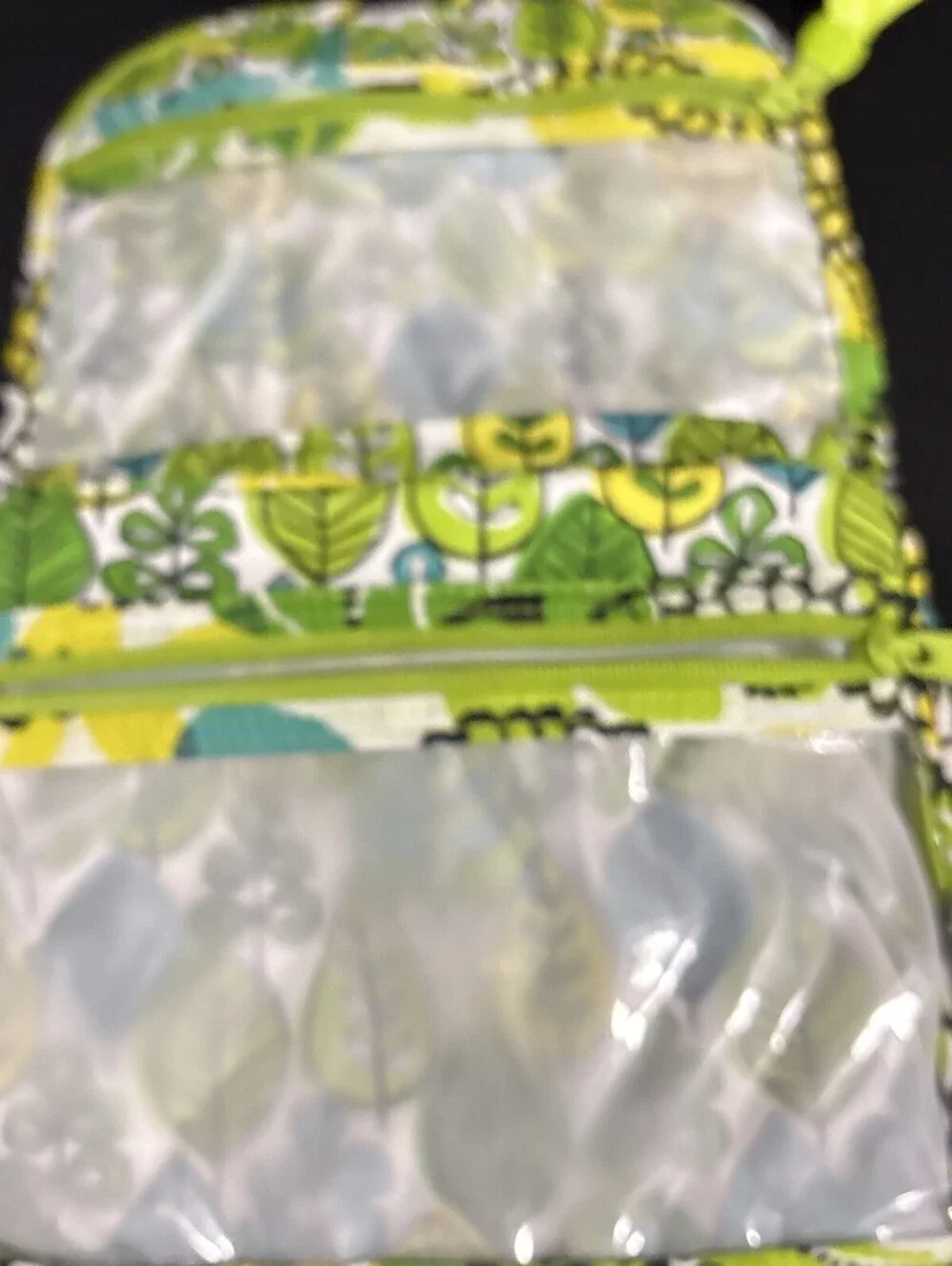 Vera Bradley Hanging Travel Organizer Lime’s Up Toiletry Bag & Makeup Case Flora